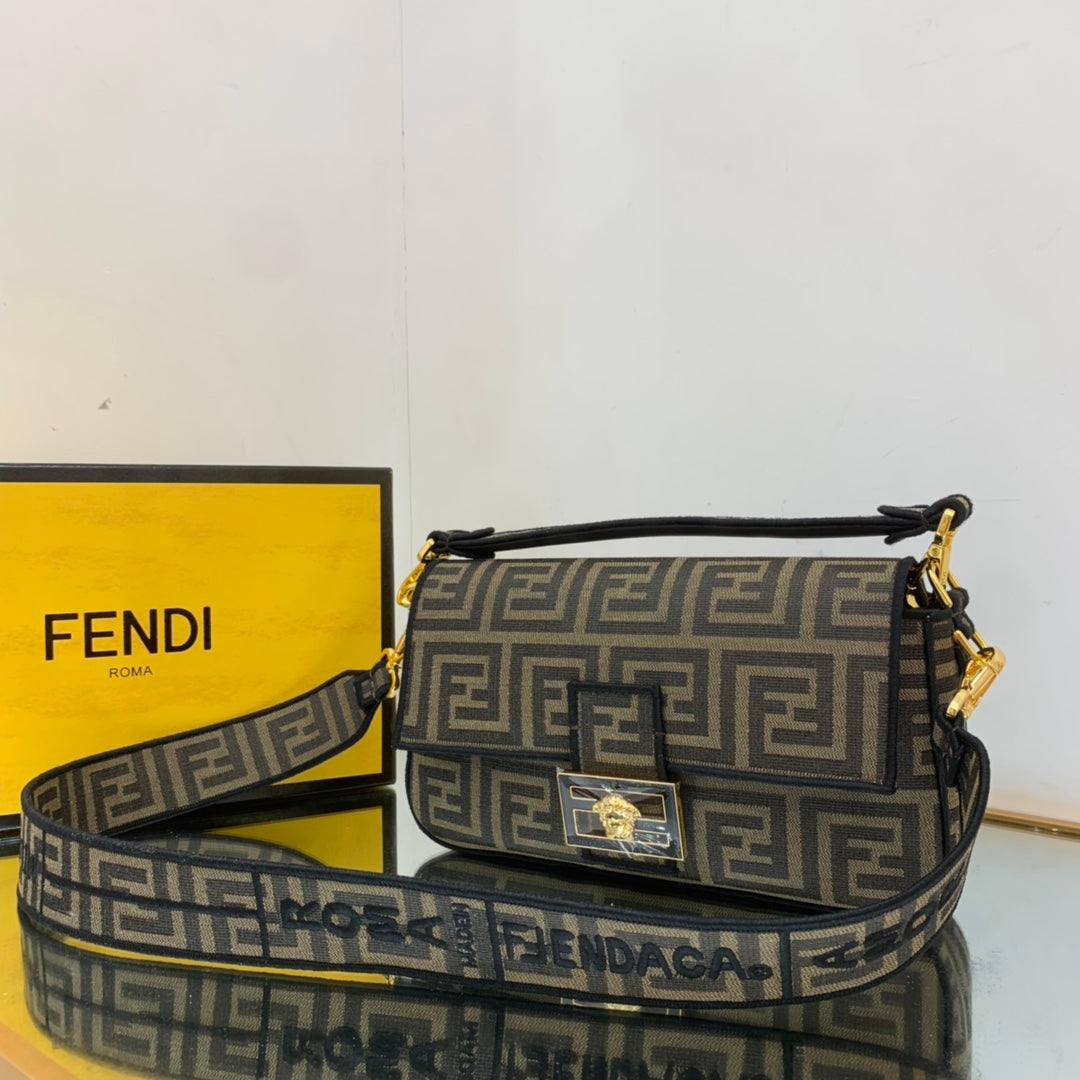 Fendi Baguette Brown fabric Brown Medium Bag For Woman 27cm/10.5in