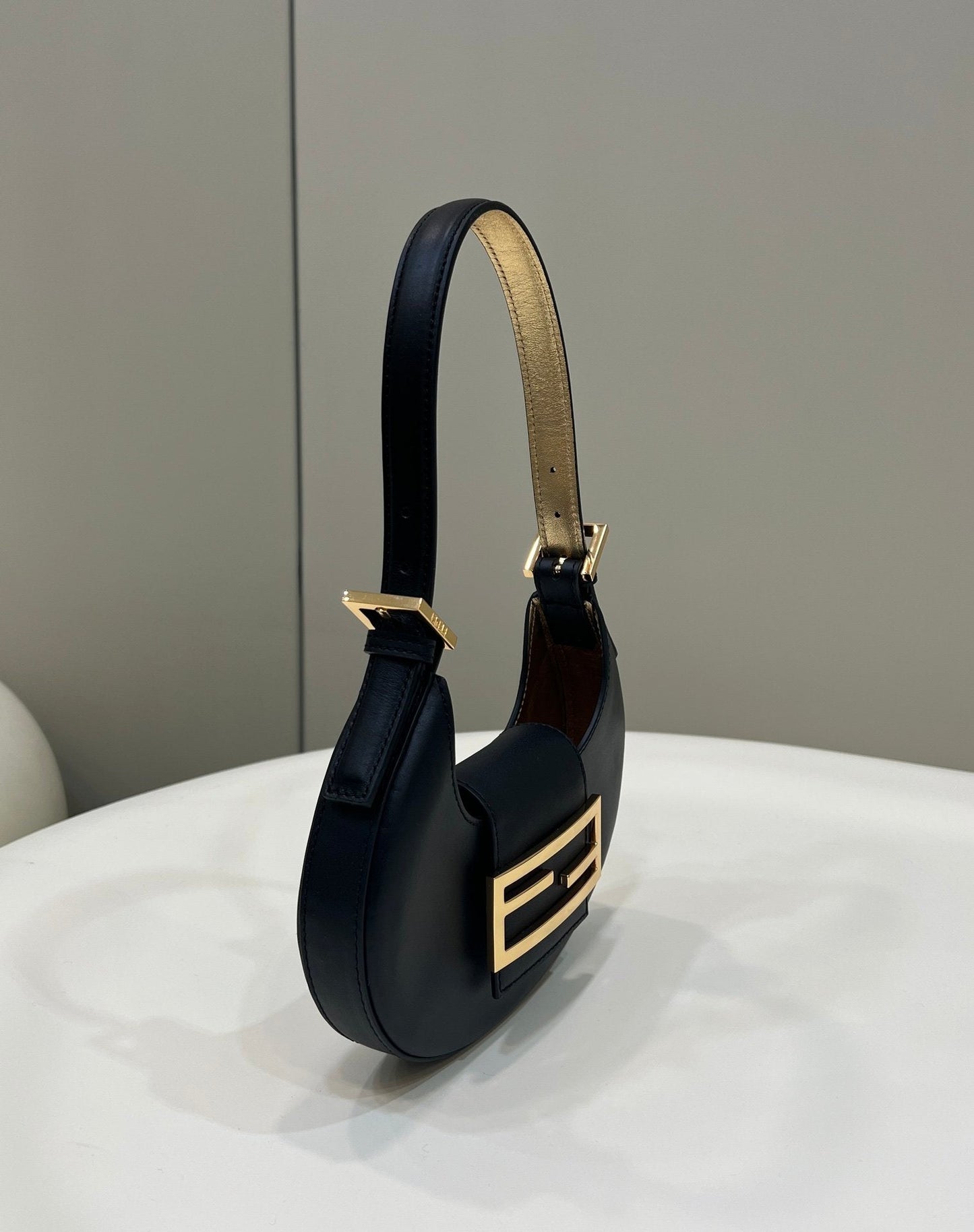 Fendi Cookie Black Shoulder Bags