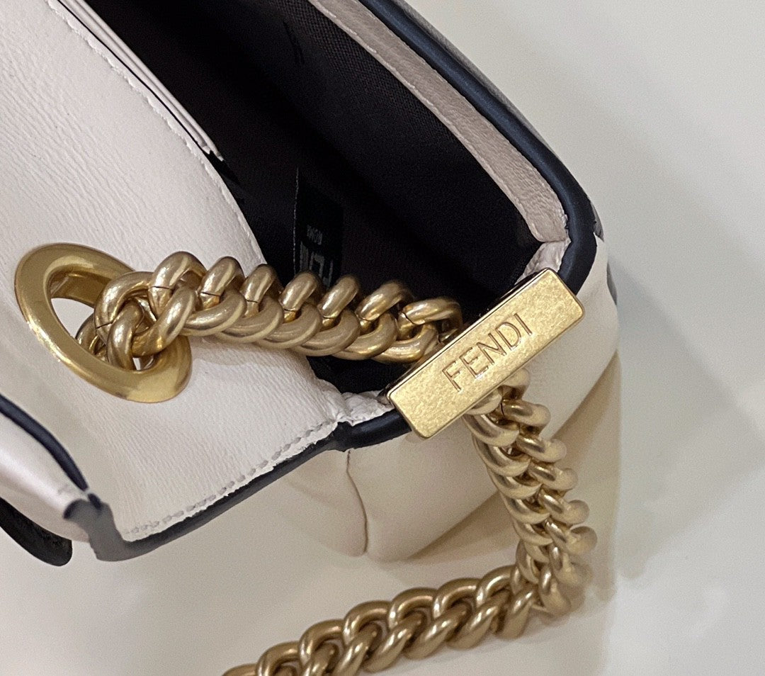 Fendi Baguette Chain Black and White Bag For Woman 19cm/7.5in