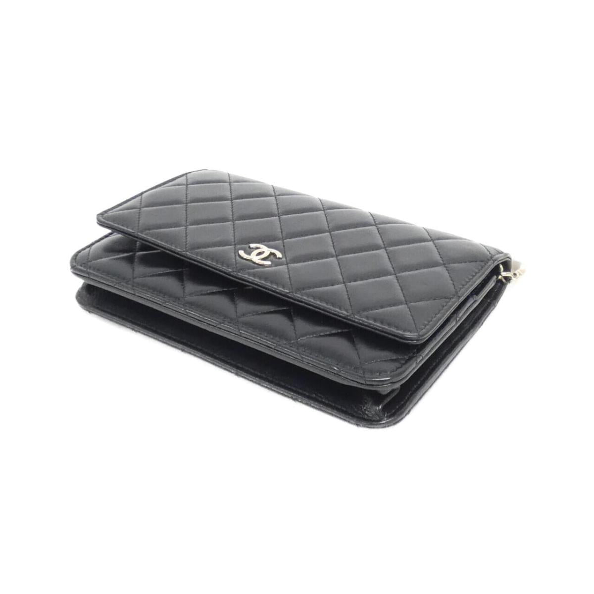 Chanel AP1841 Chain Wallet