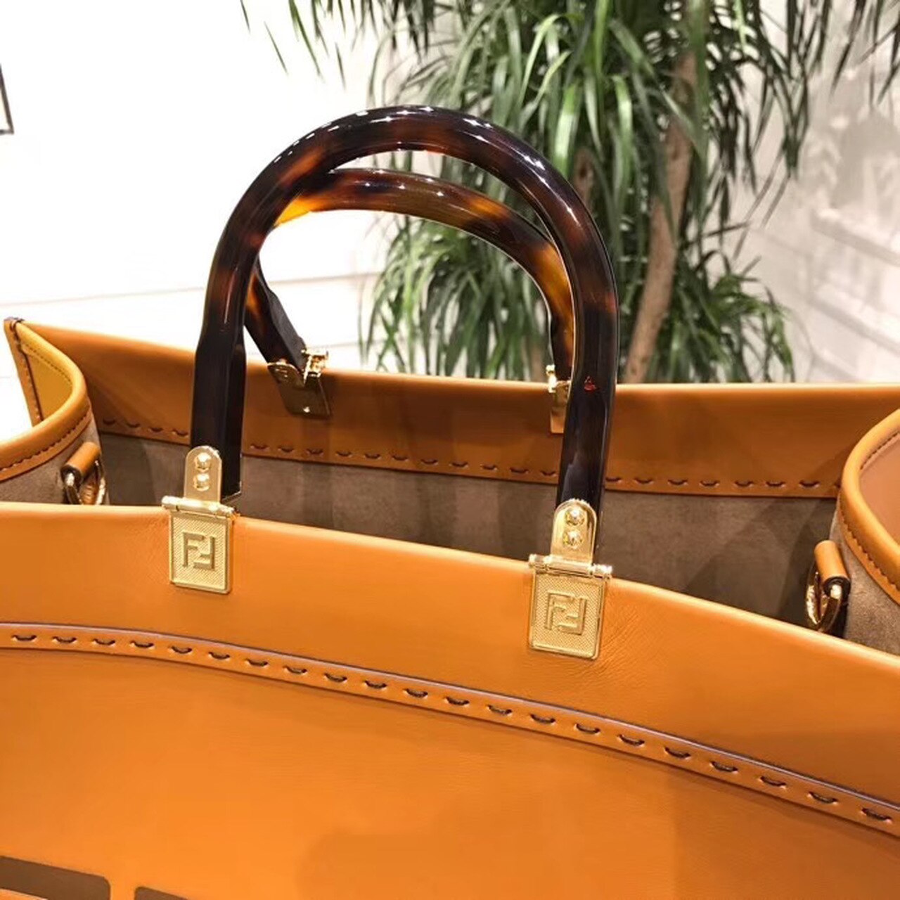 Fendi Sunshine Large Tote Bag Brown