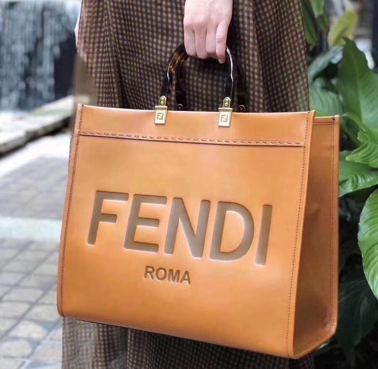 Fendi Sunshine Large Tote Bag Brown