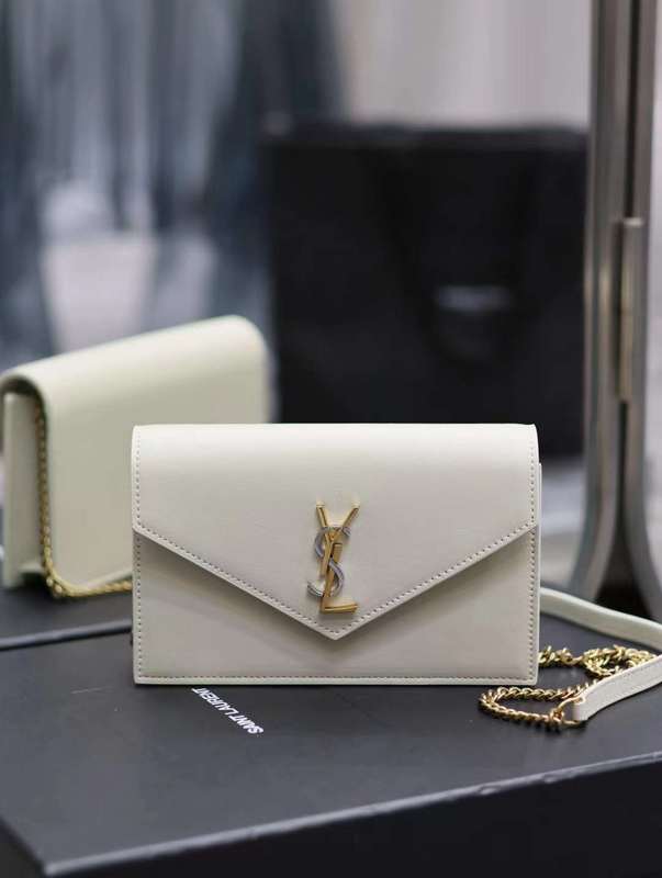 Yves Saint Laurent - Bags   646