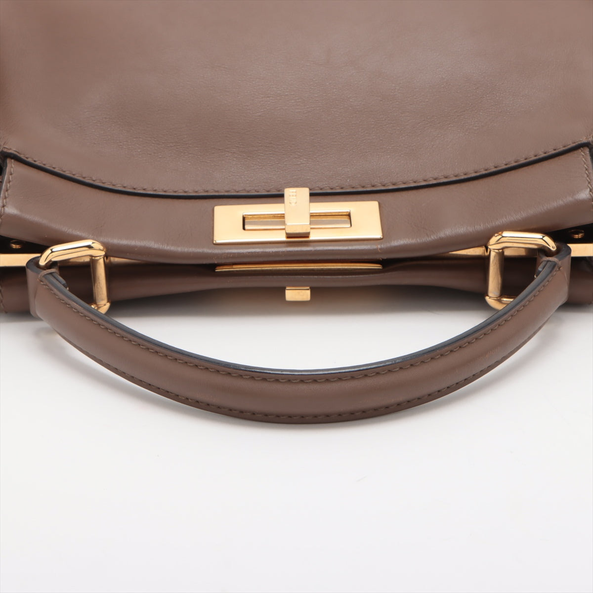 FENDI Peekaboo Medium in Leather Brown 8BN290