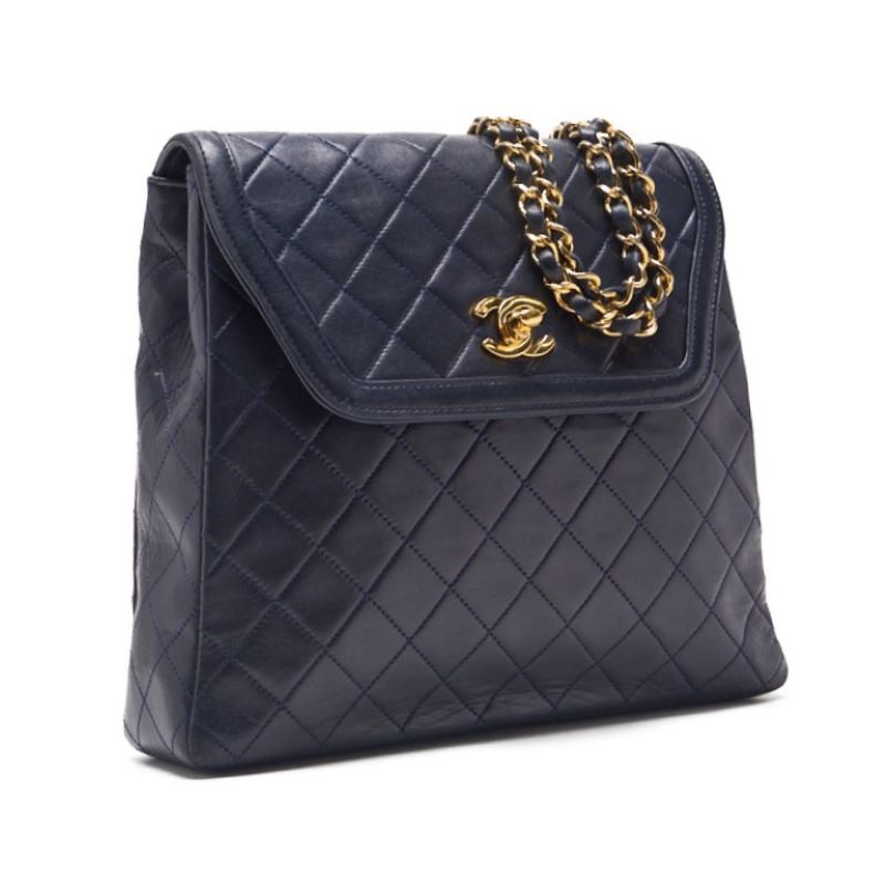 Chanel Matrasse Turnlock  Flap Tailored Chain Shoulder  Navy  Shoulder Bag  Shoulder Bag Ladies Shoulder Bag Hybrid Secondary  Ship] [SS] Himalan Bookstore Online