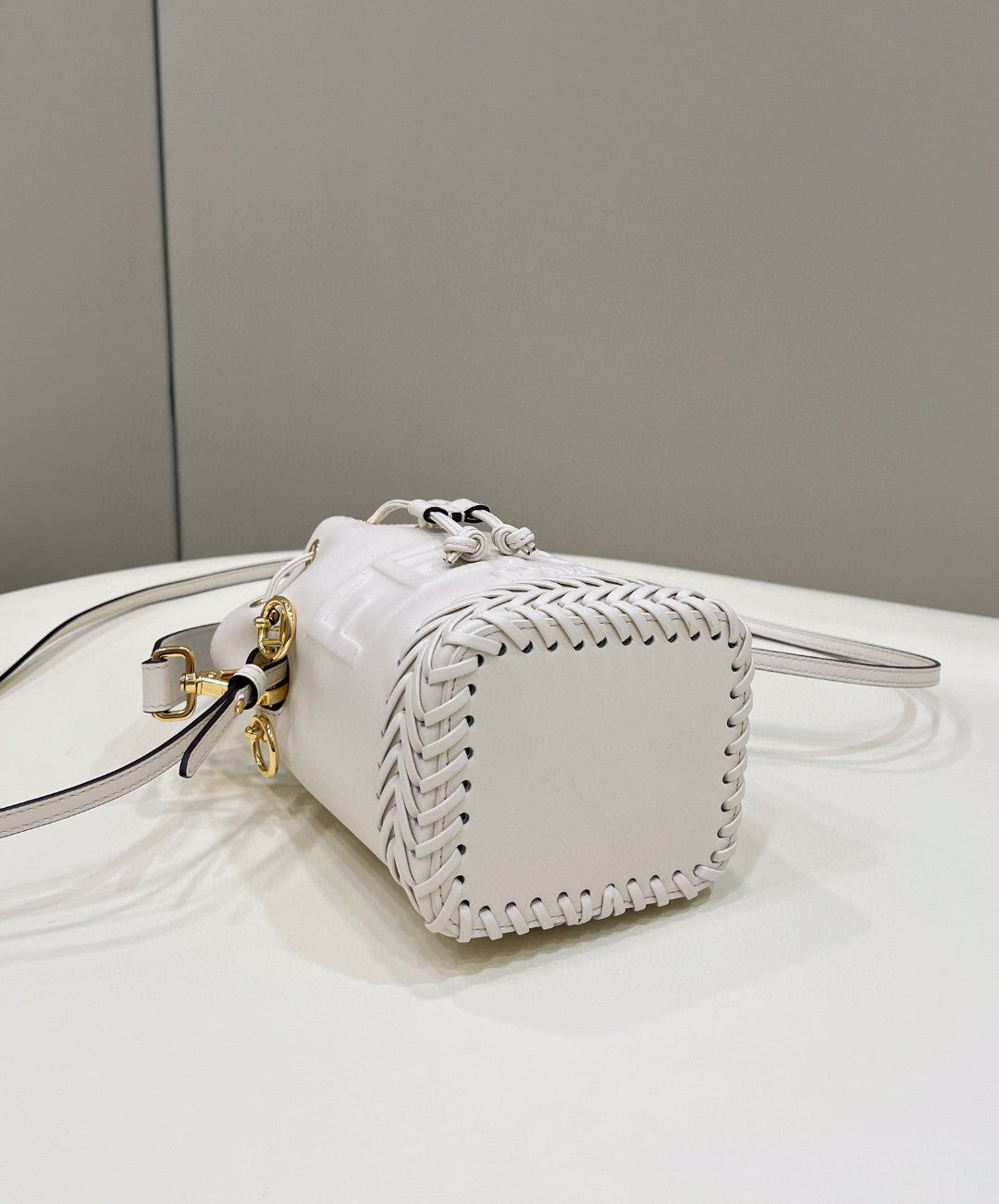 Fendi Mon Tresor White Mini-bag with stitching