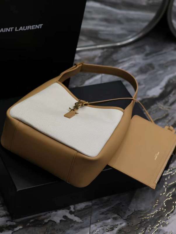 Yves Saint Laurent - Bags   658