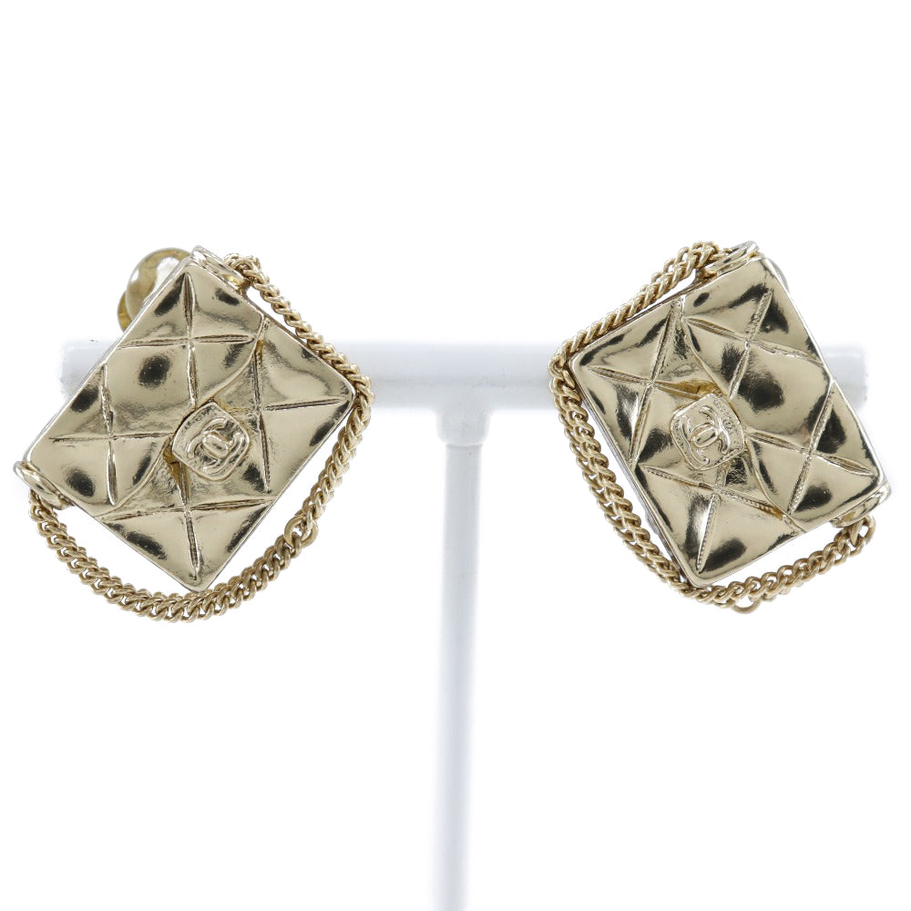 【Suale  OFF】Chanel CHANEL Matrasse Earring G Plated  2002 02P  24.6g Matelasse  【A-】 Earring