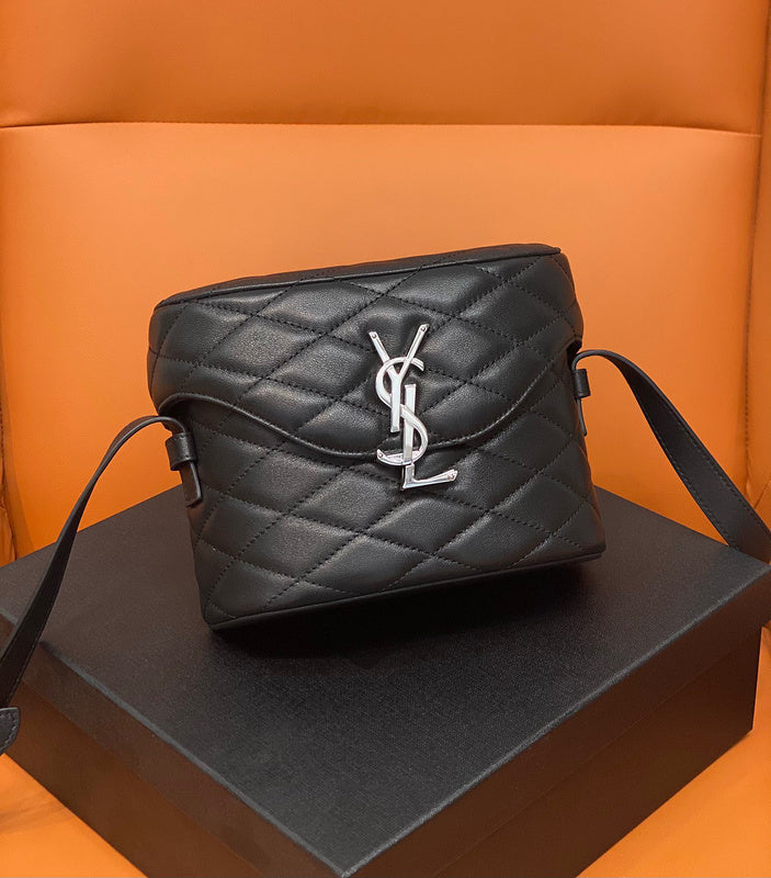 Honix - Bags - Yves Saint Laurent - Bags - 295