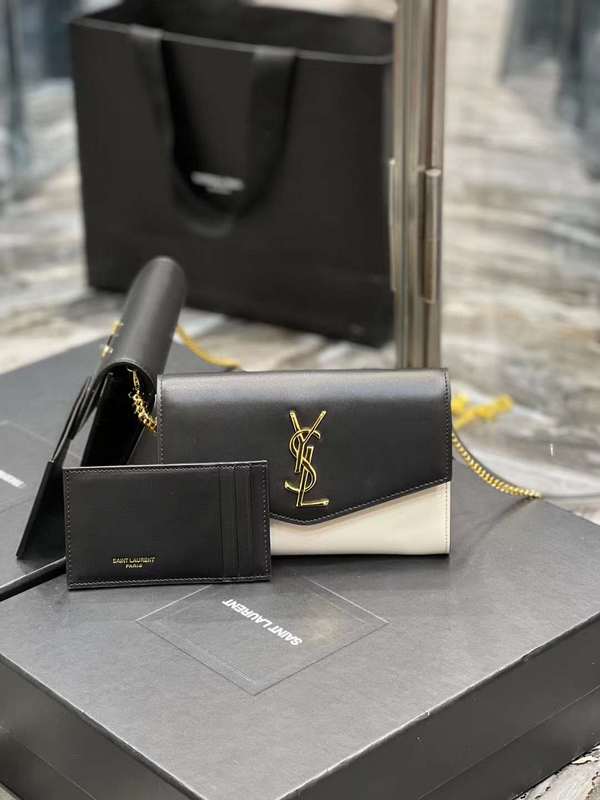 Yves Saint Laurent - Bags   500