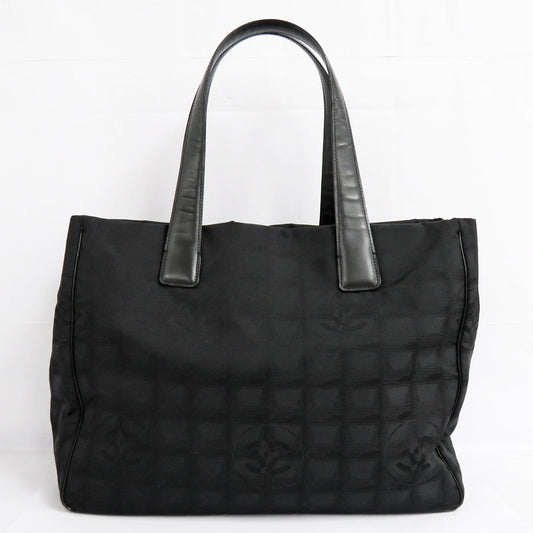 Chanel New Loveel Line Newlabeltot MM A15991  Black Nylon  S Leather Black Handbag