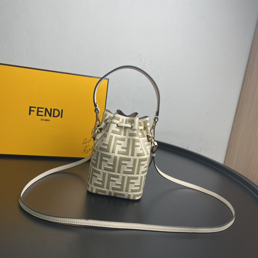 Fendi Mon Tresor Beige Mini Bag For Woman 18cm/7in 8BS010A659F174X