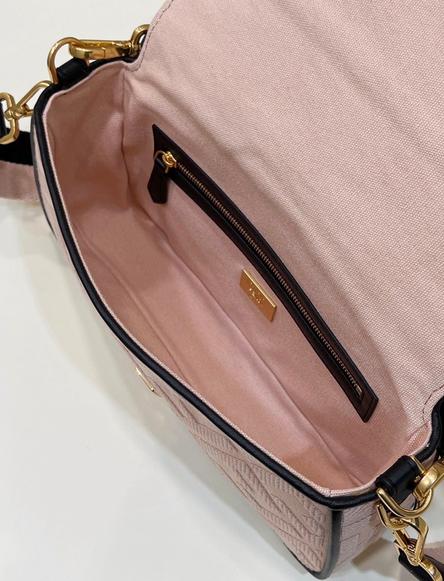 Fendi Baguette Light Pink Crossbody Bags