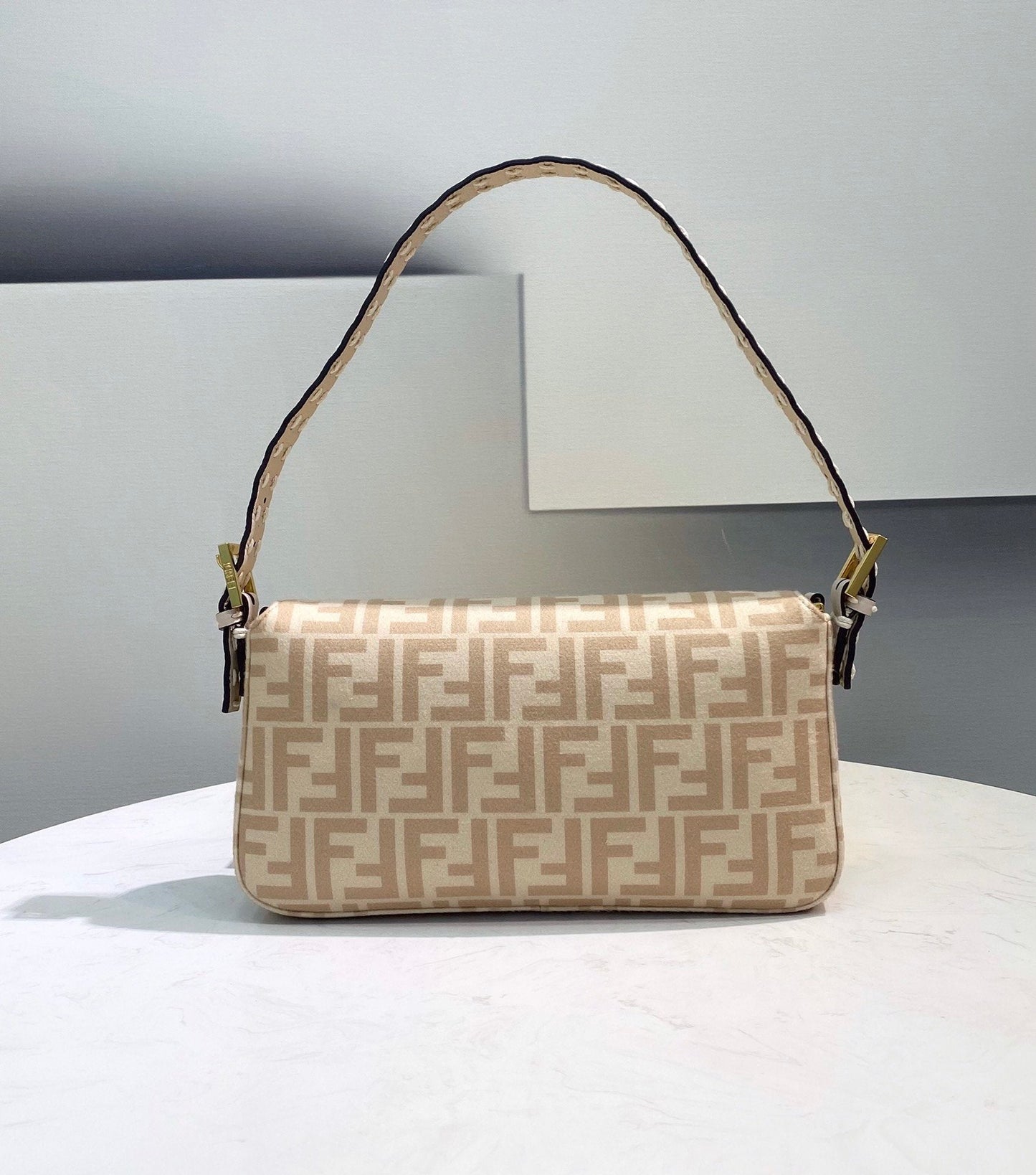 Fendi Baguette 1997 Wool Bag Beige Shoulder Bags