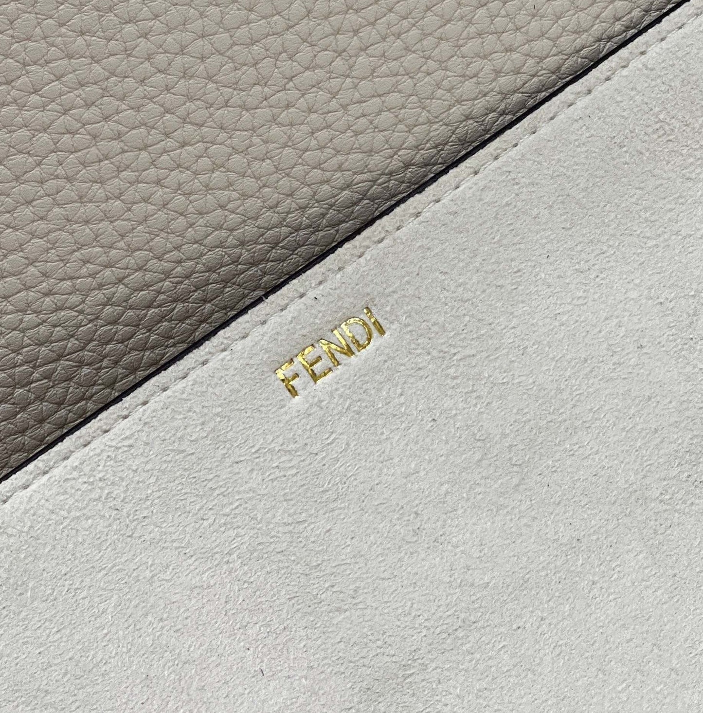 Fendi Peekaboo ISeeU Medium Ivory