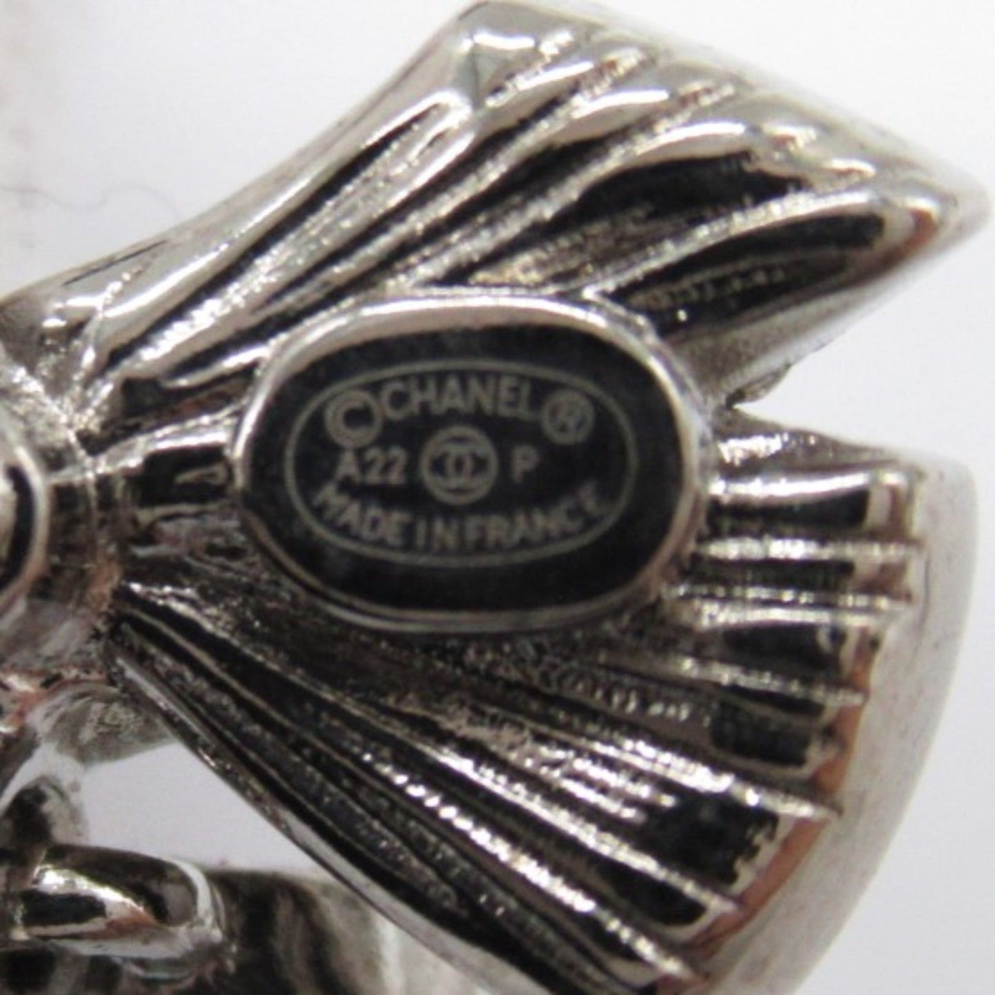 Chanel Ribbon Earrings Jewelry   Silver A22/P