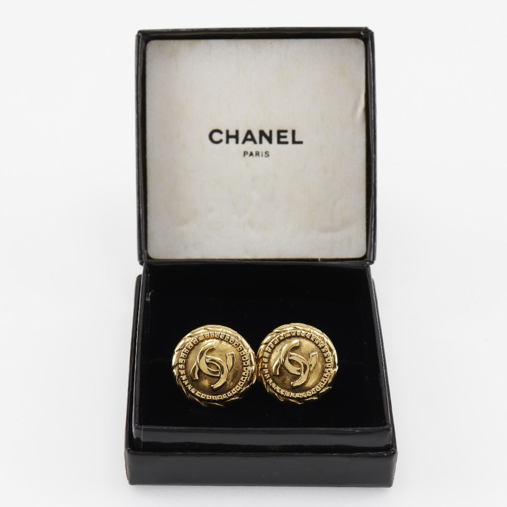 Chanel Chanel Earring G  French made 2398  17.2g   A-Rank Earring   & Buy