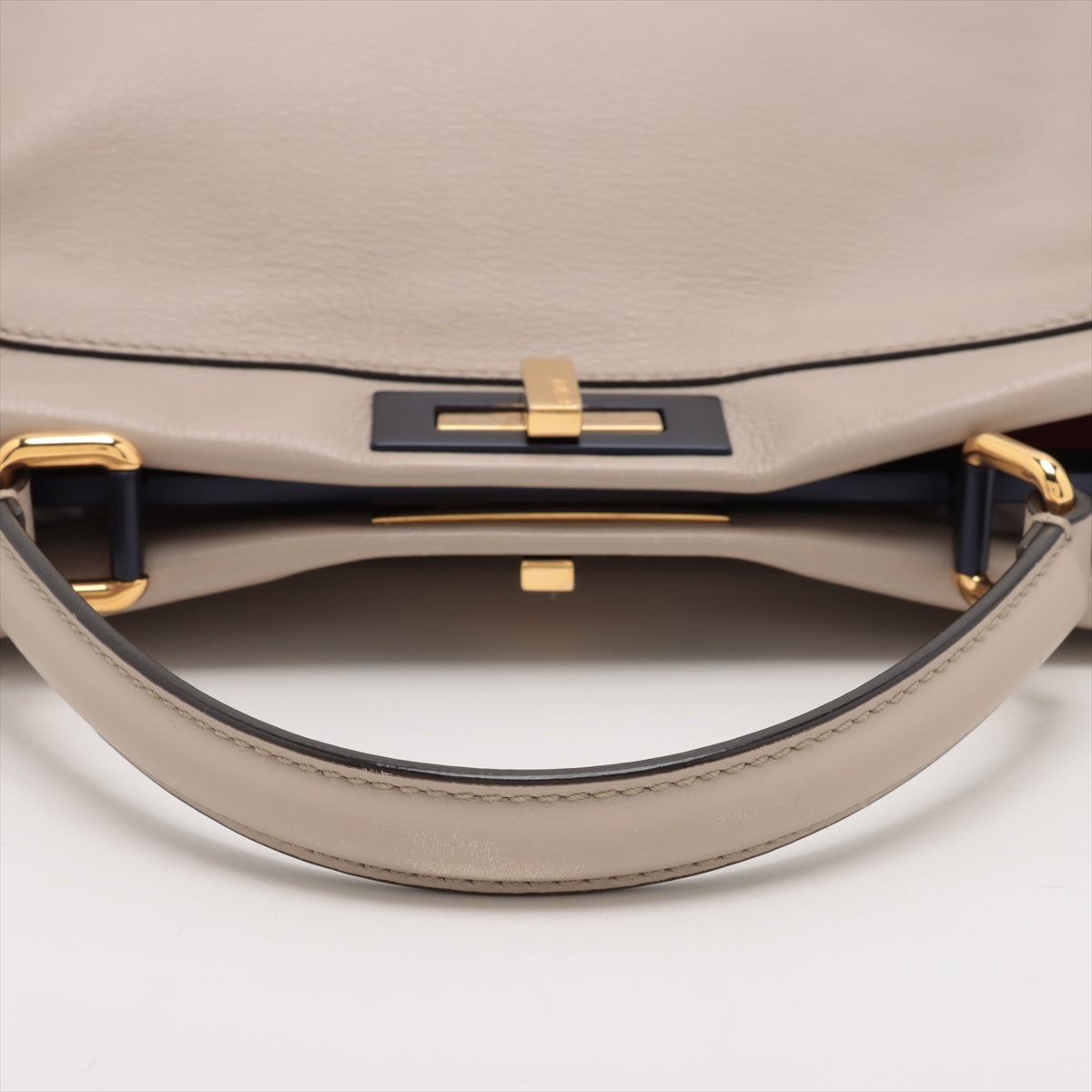 FENDI Peekaboo Medium in Leather Beige 8BN290