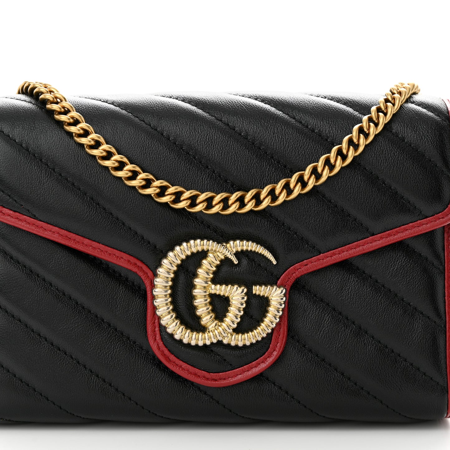 Gucci  Vintage Effect Calfskin Matelasse Diagonal Torchon GG Marmont Chain Wallet Black Romantic Cherry