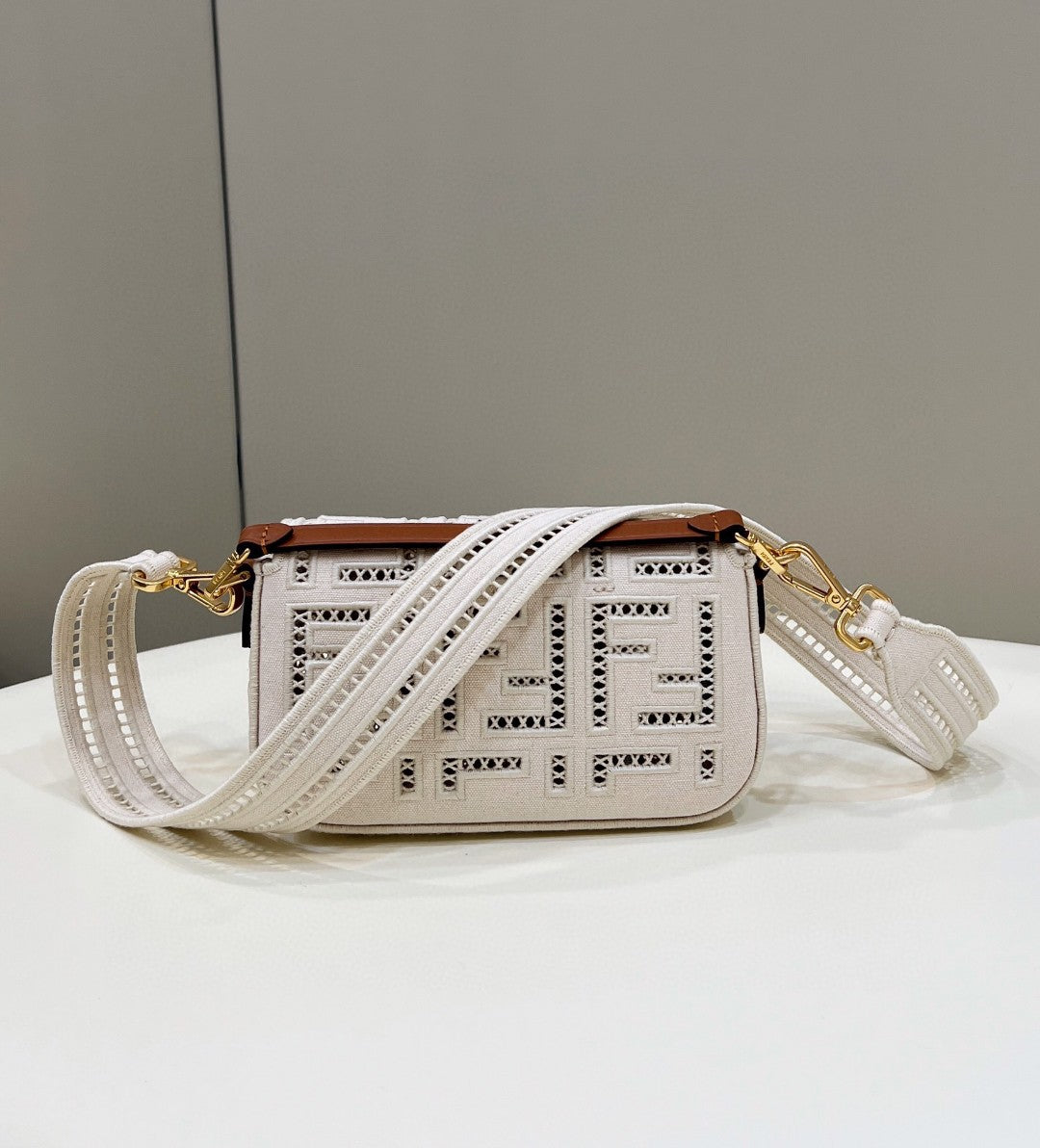 Fendi Baguette White with Embroidery Small Bag For Woman 21cm/8in