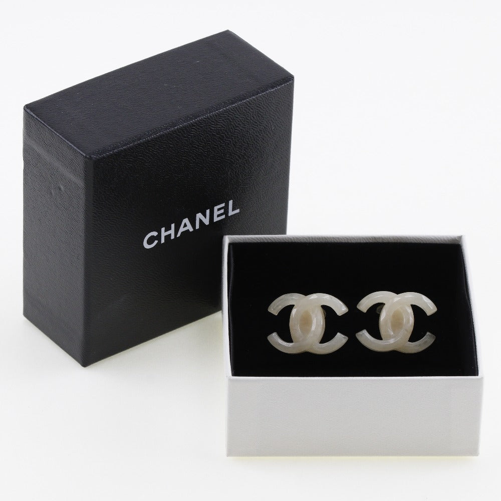 Chanel Chanel Coco Earring   2002 White 02P  5.7g COCO Mark   Earring