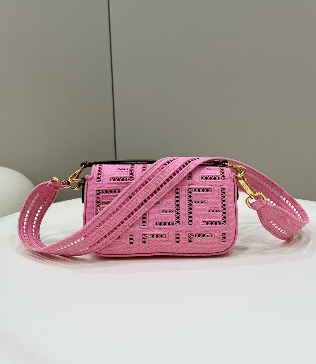 Fendi Baguette Pink with Embroidery Small Bag For Woman 21cm/8in