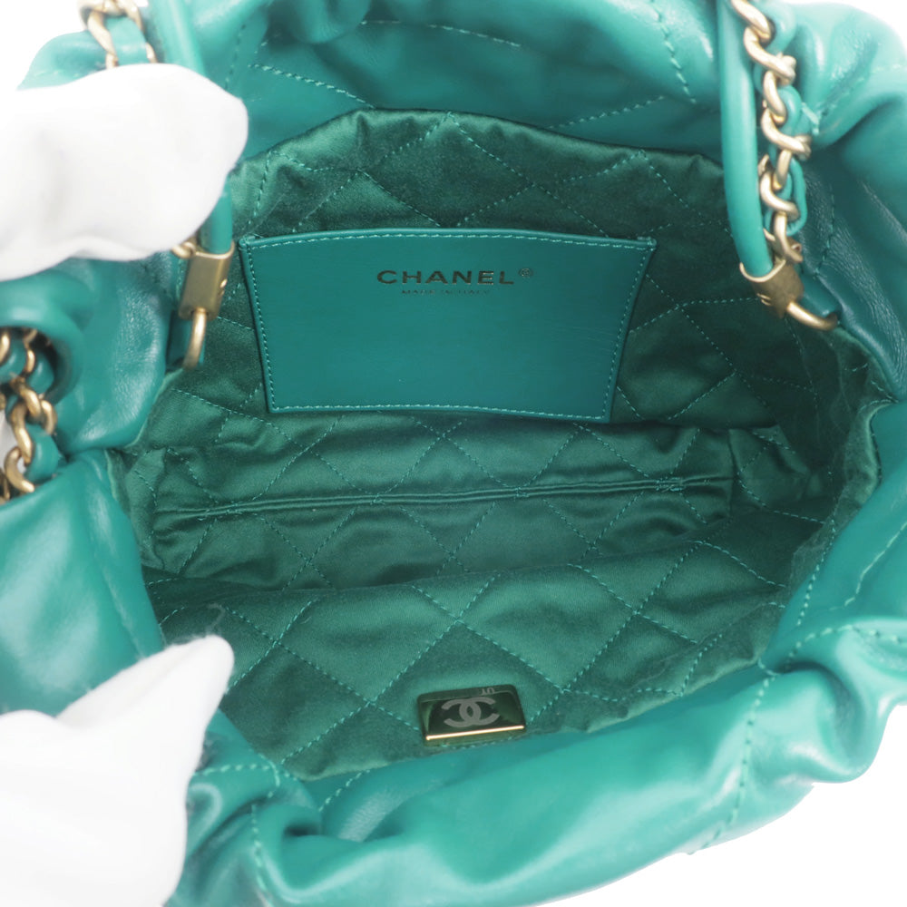 CHANEL CHANEL 22 Mini Chain Handbag Green Sder kerfs Matrasse AS3980