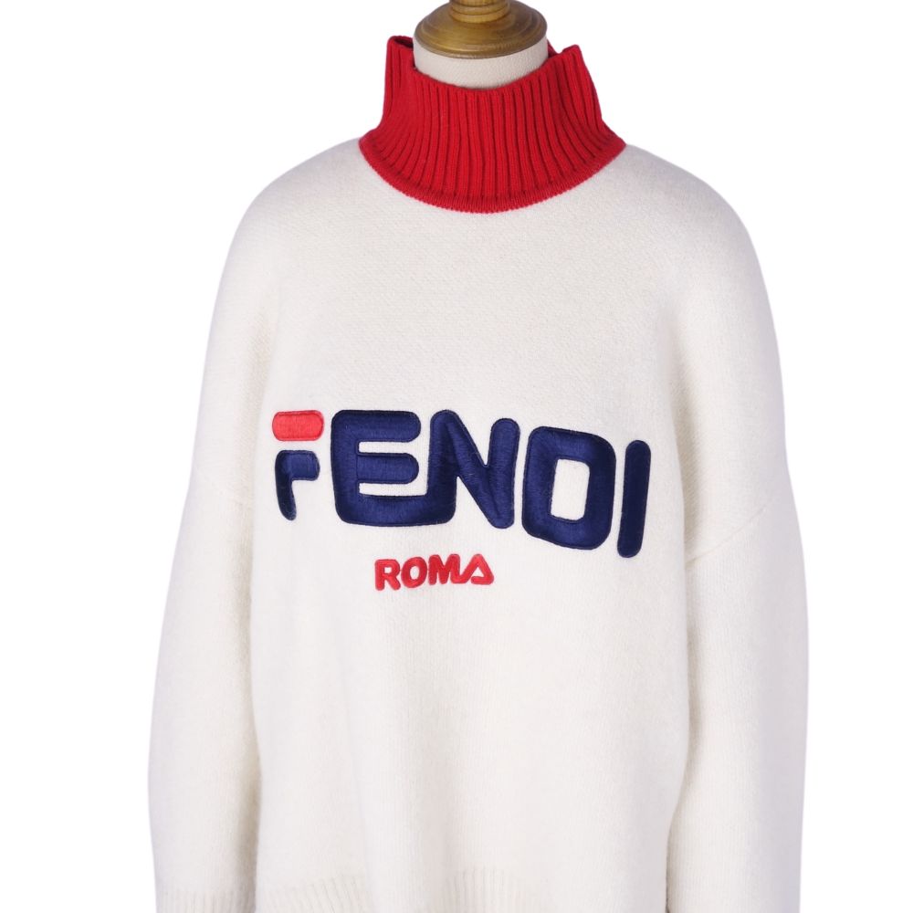 Fendi Fendi s  Logo Mohear Alpacca Tops  Made in Italy 38 (M equivalent) Ivory/Red Sex