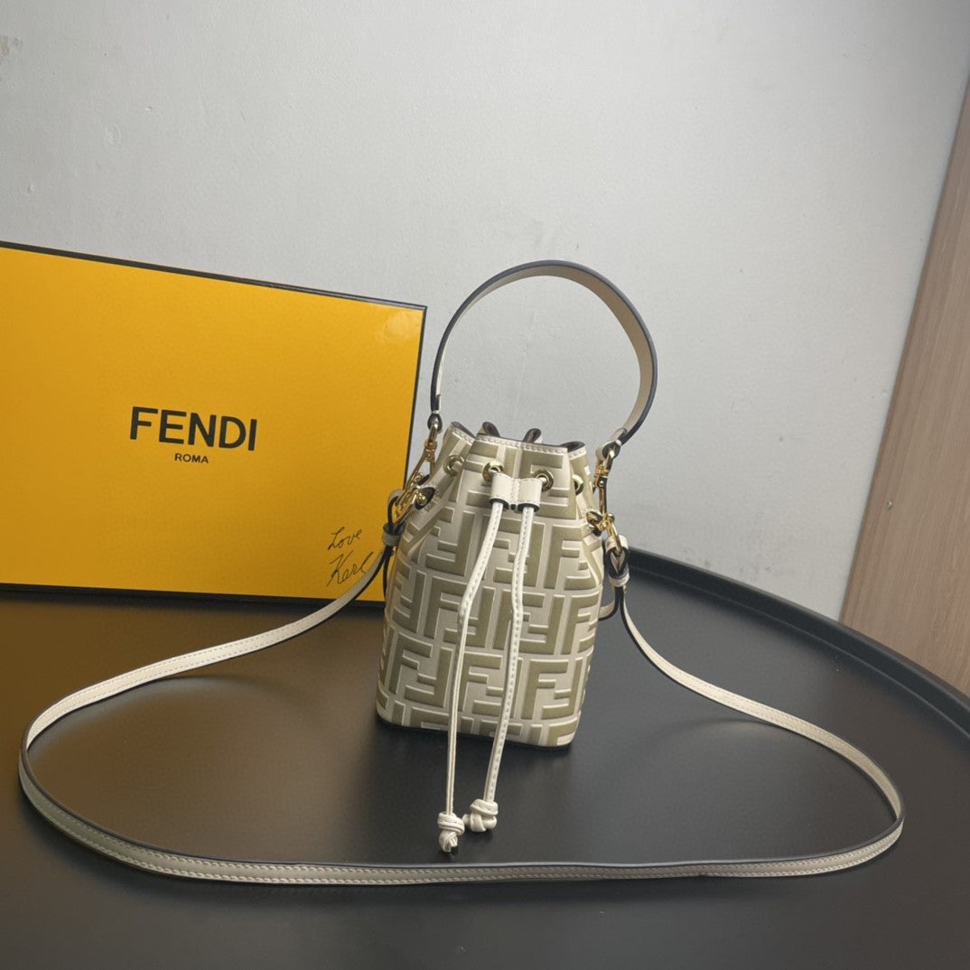 Fendi Mon Tresor Beige Mini Bag For Woman 18cm/7in 8BS010A659F174X