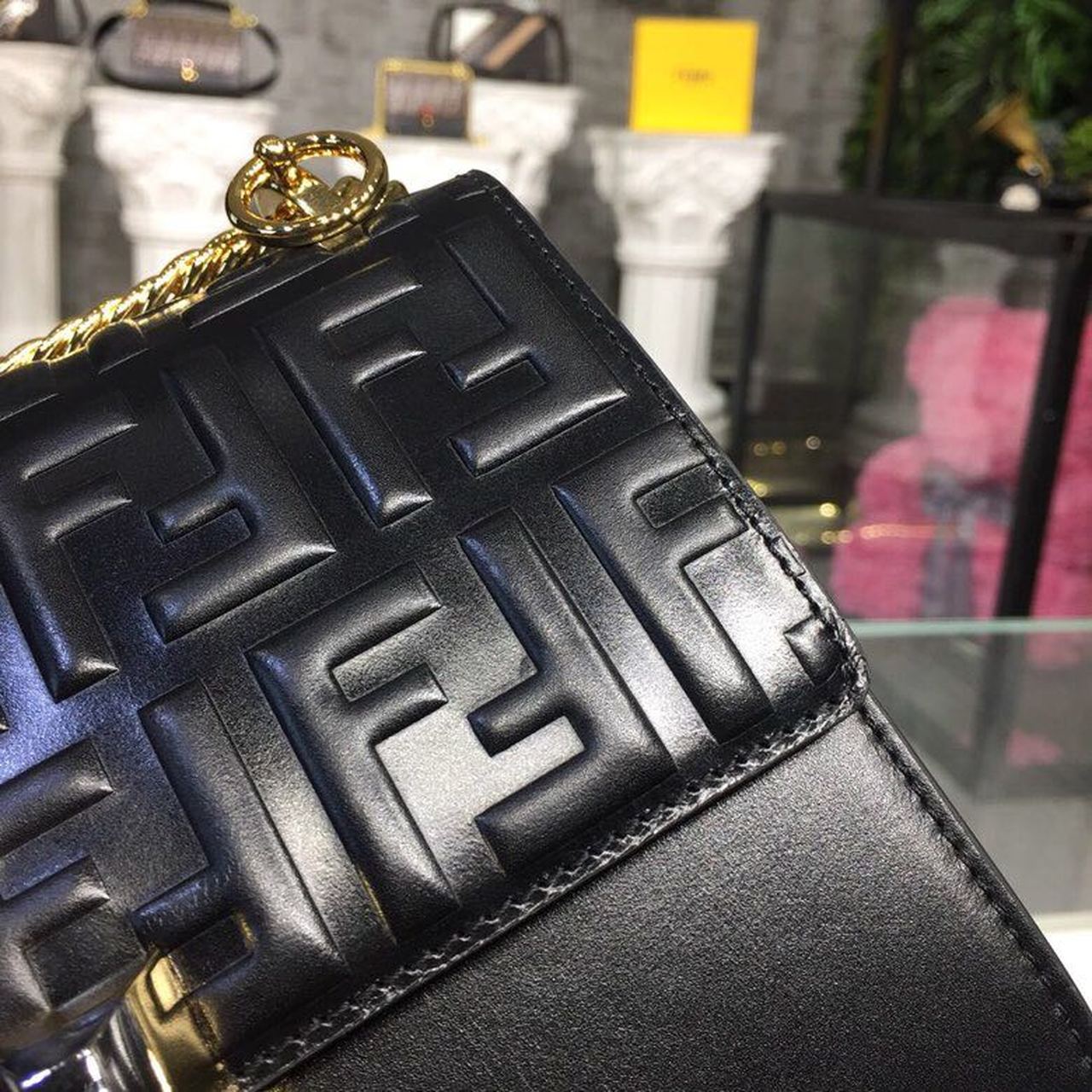 Fendi FF Logo Kan I Bag 9.8in/25cm With Gold Toned Chain Black For Women