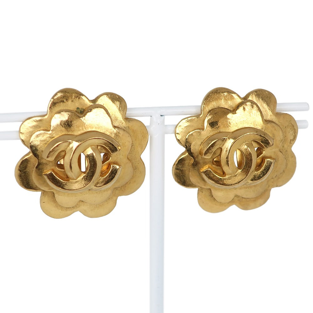 Chanel Chanel Flower Earring Coco Vintage G  French made 1996 96P Flower  23.6g flour