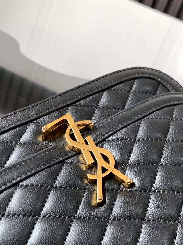 Yves Saint Laurent - Bags   620