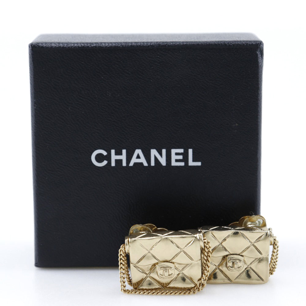 【Suale  OFF】Chanel CHANEL Matrasse Earring G Plated  2002 02P  24.6g Matelasse  【A-】 Earring