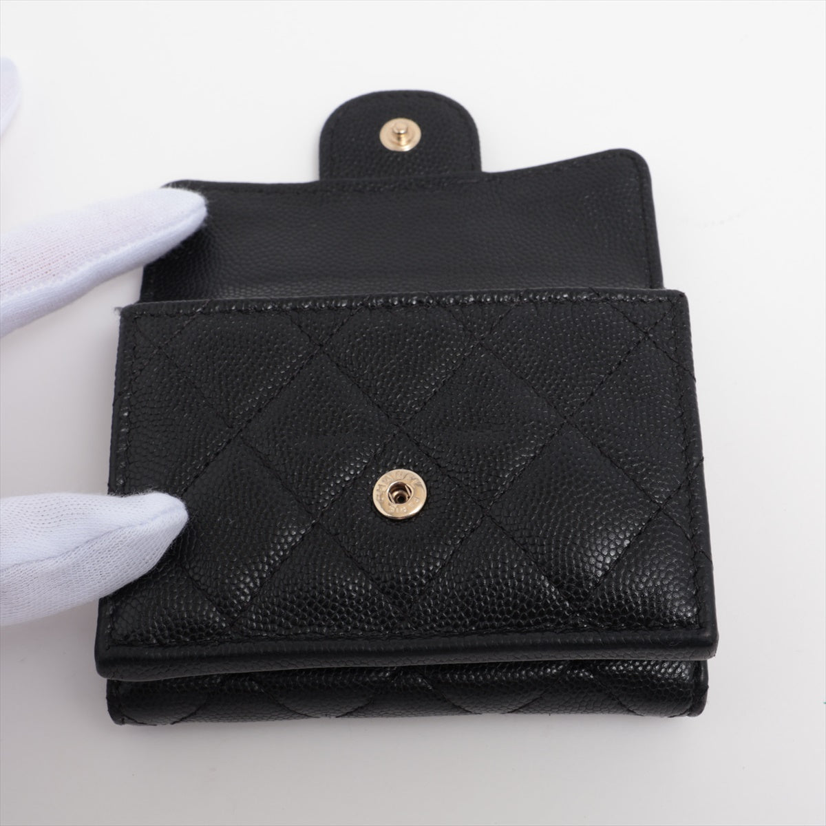 Chanel Matrasse Caviar S Compact Wallet Black G