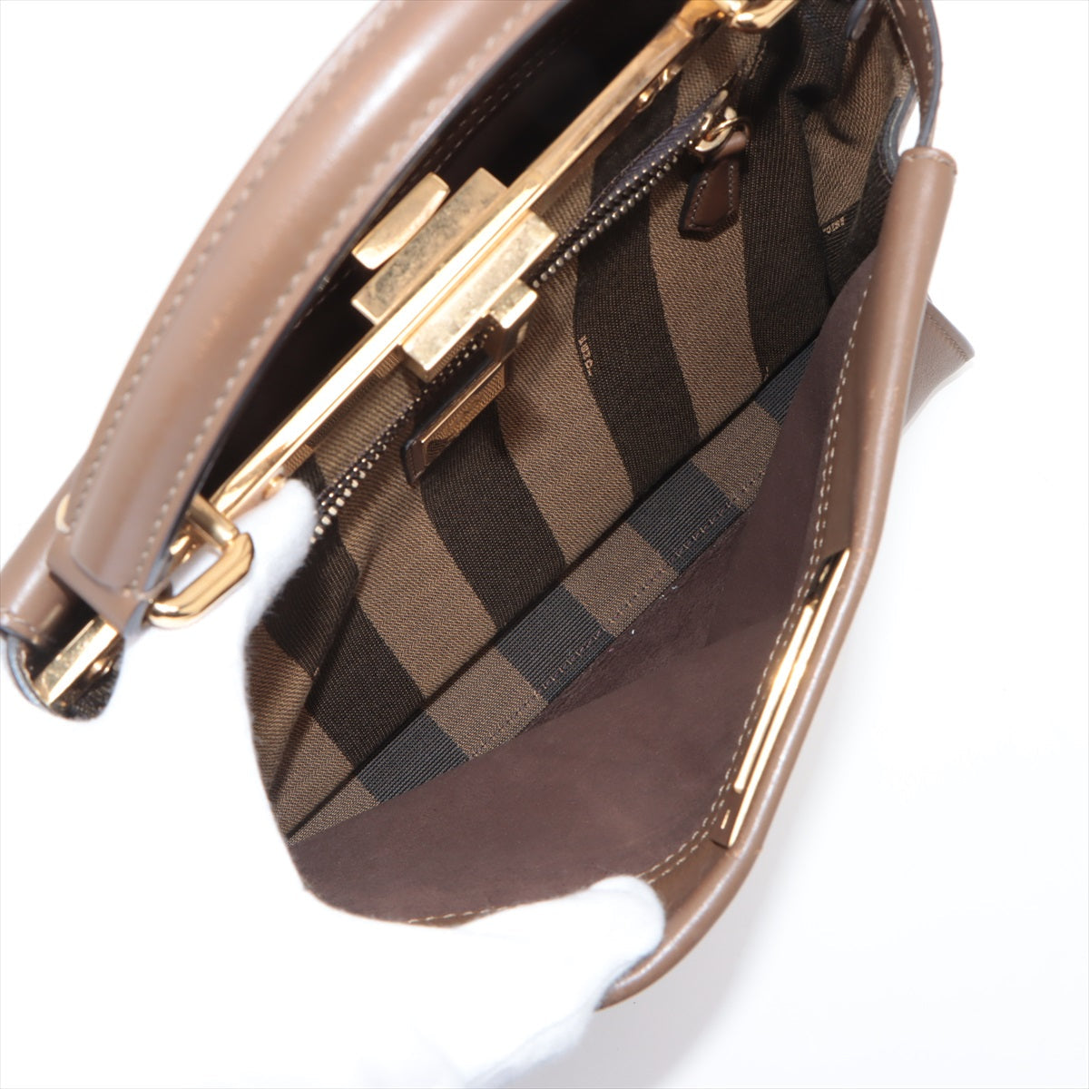 FENDI Peekaboo Medium in Leather Brown 8BN290