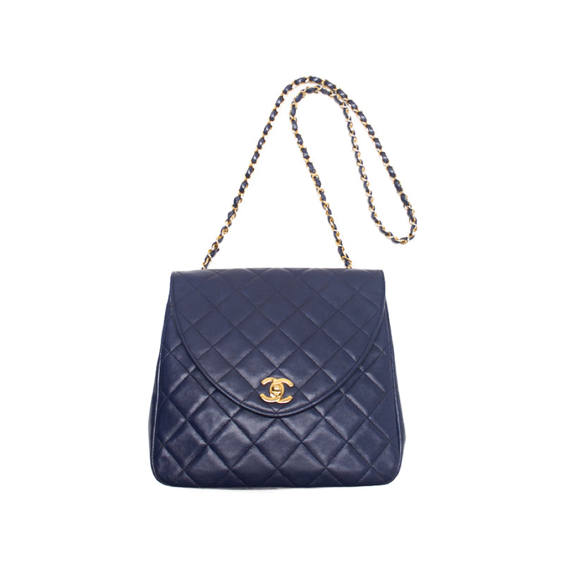 Chanel Matrasse Turn-Lock Round Flap Chain Shoulder  Navy  Shoulder Bag  Bag Hybrid 【 Delivery】  Mountain Bookstore Online