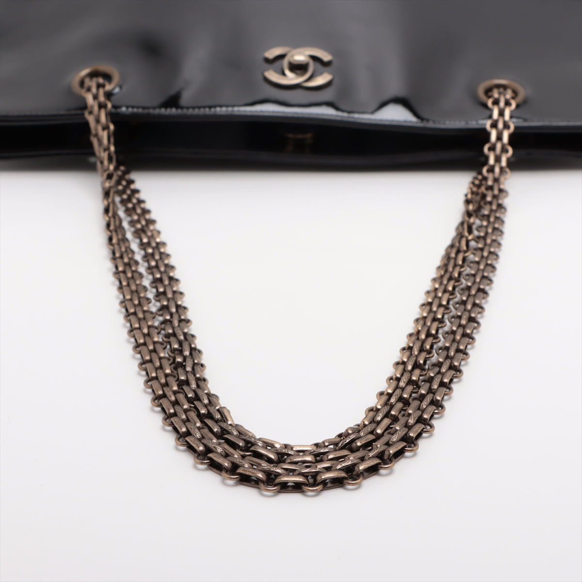 Chanel Coco Patent Leather Chaintot Bag Black G  6th