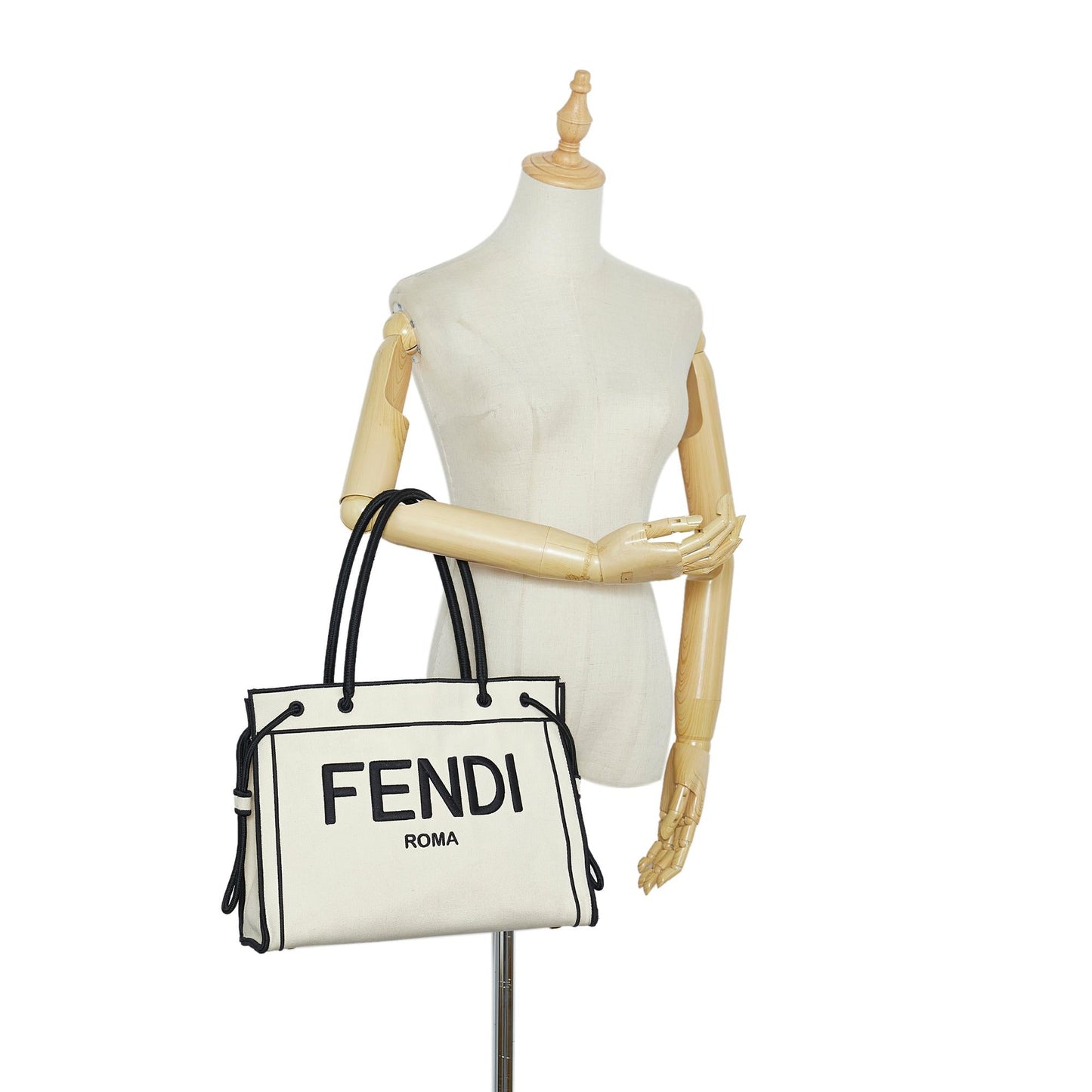 Fendi Roma Shopper Tote (SHG-DHYryy)