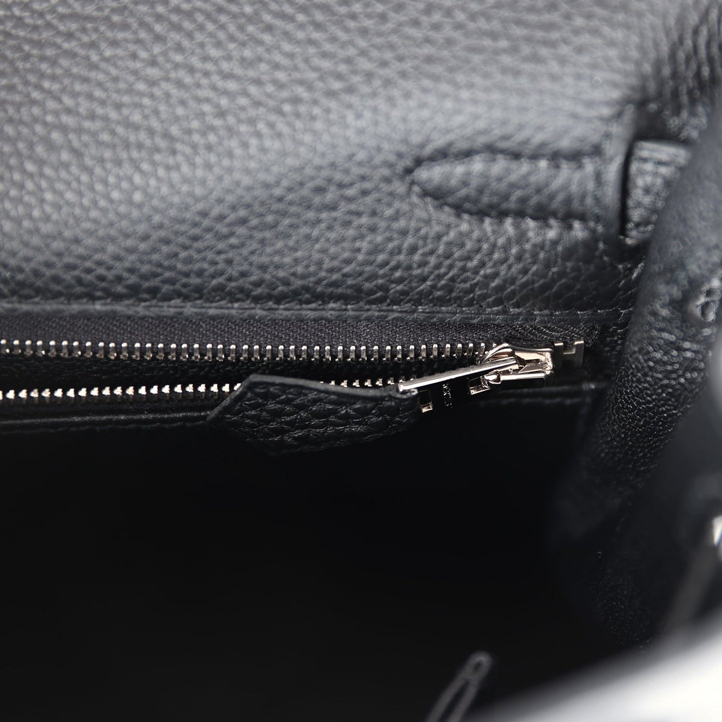 Hermes Kelly Retourne 25 Black Togo Palladium Hardware