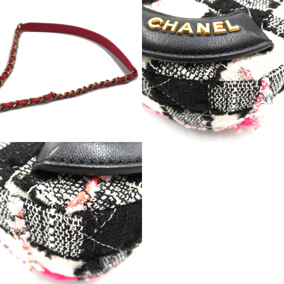 Chanel Chanel Chain Shoulder Bag Tide  White/Black