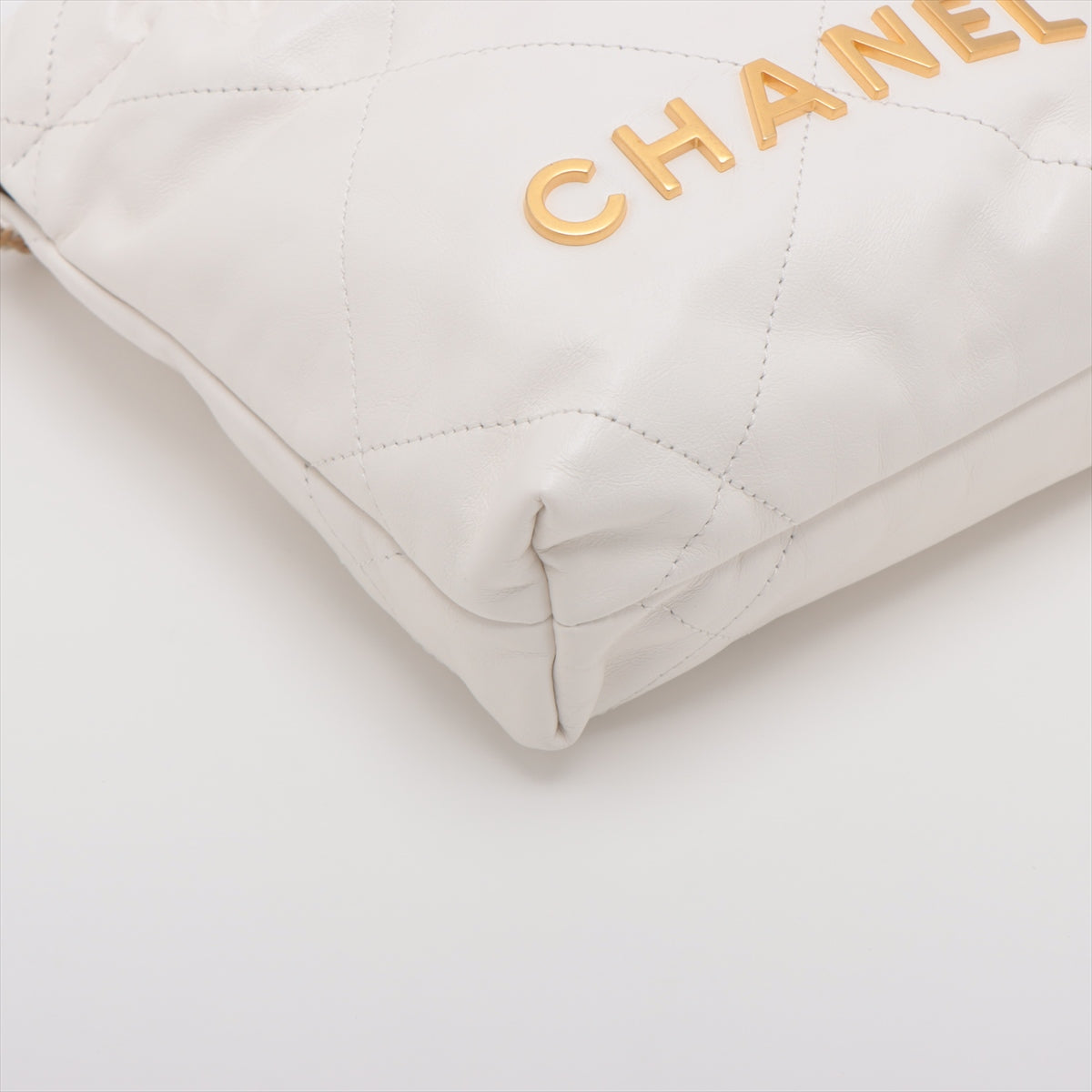 Chanel 22 Mini Leather Chain Shoulder Bag White G