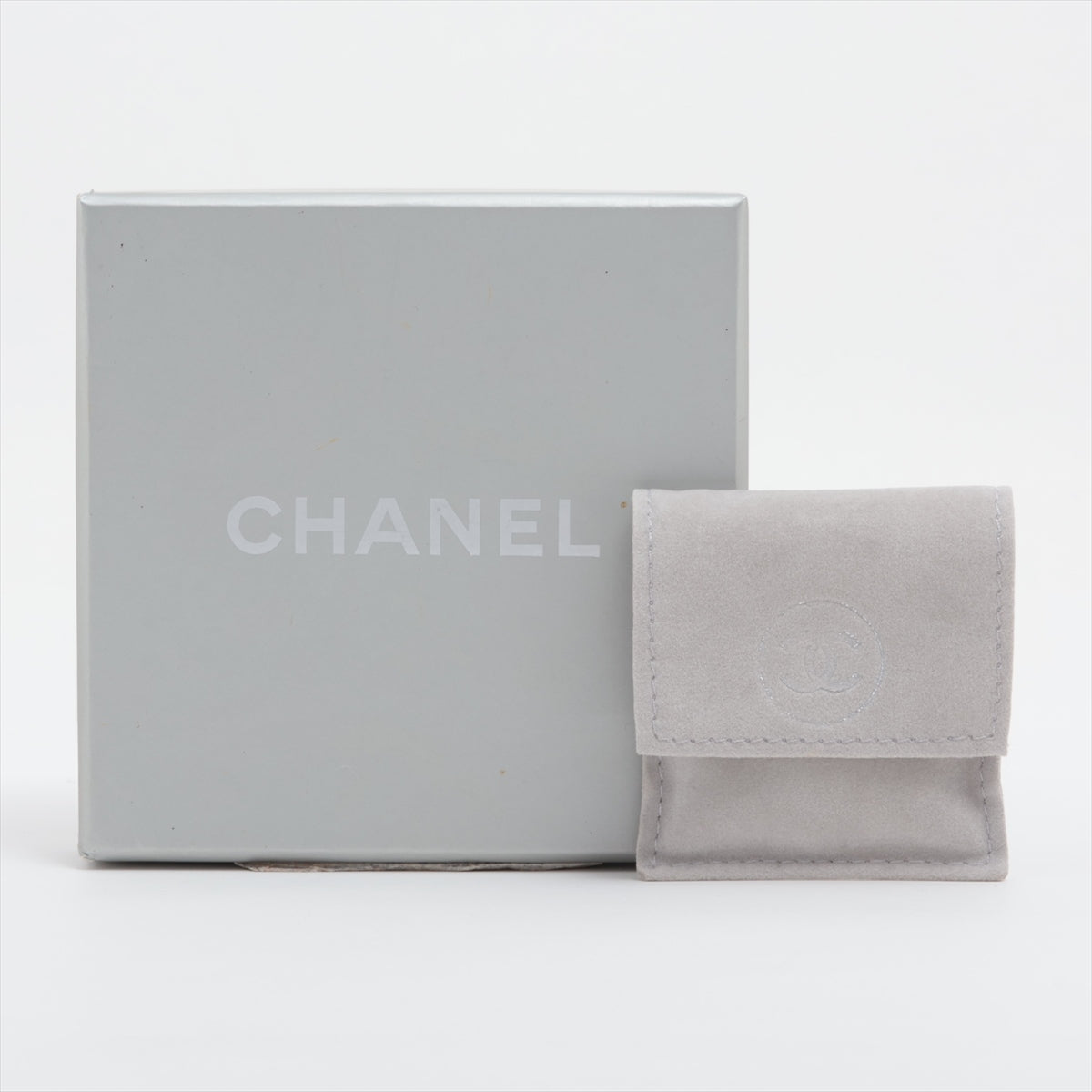 Chanel .5 Stud Earrings (for both ears) 925 8.6g Silver Clover