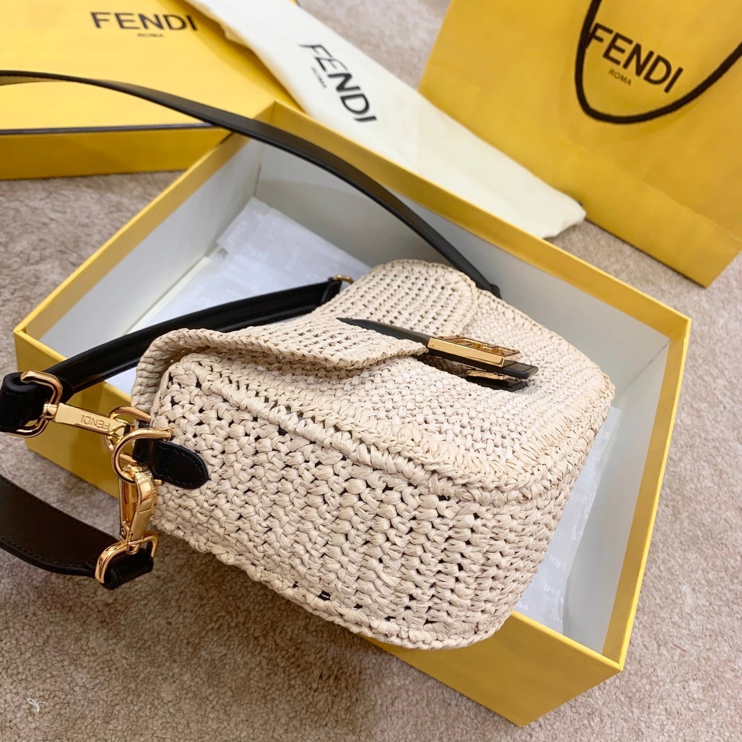 Fendi Baguette Woven Straw Black