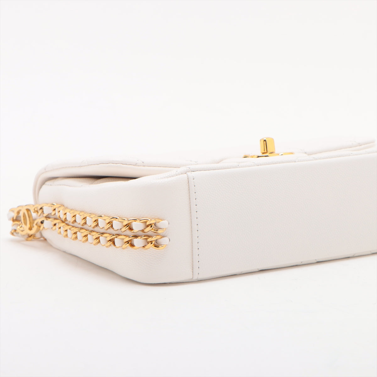 Chanel Mini Matrasse Caviar S Chain Shoulder Bag White G  AS3757