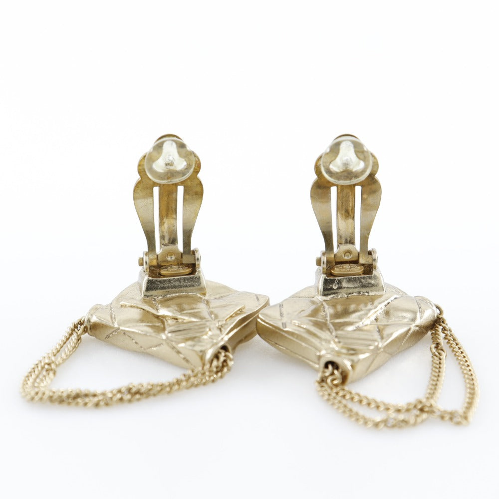 【Suale  OFF】Chanel CHANEL Matrasse Earring G Plated  2002 02P  24.6g Matelasse  【A-】 Earring