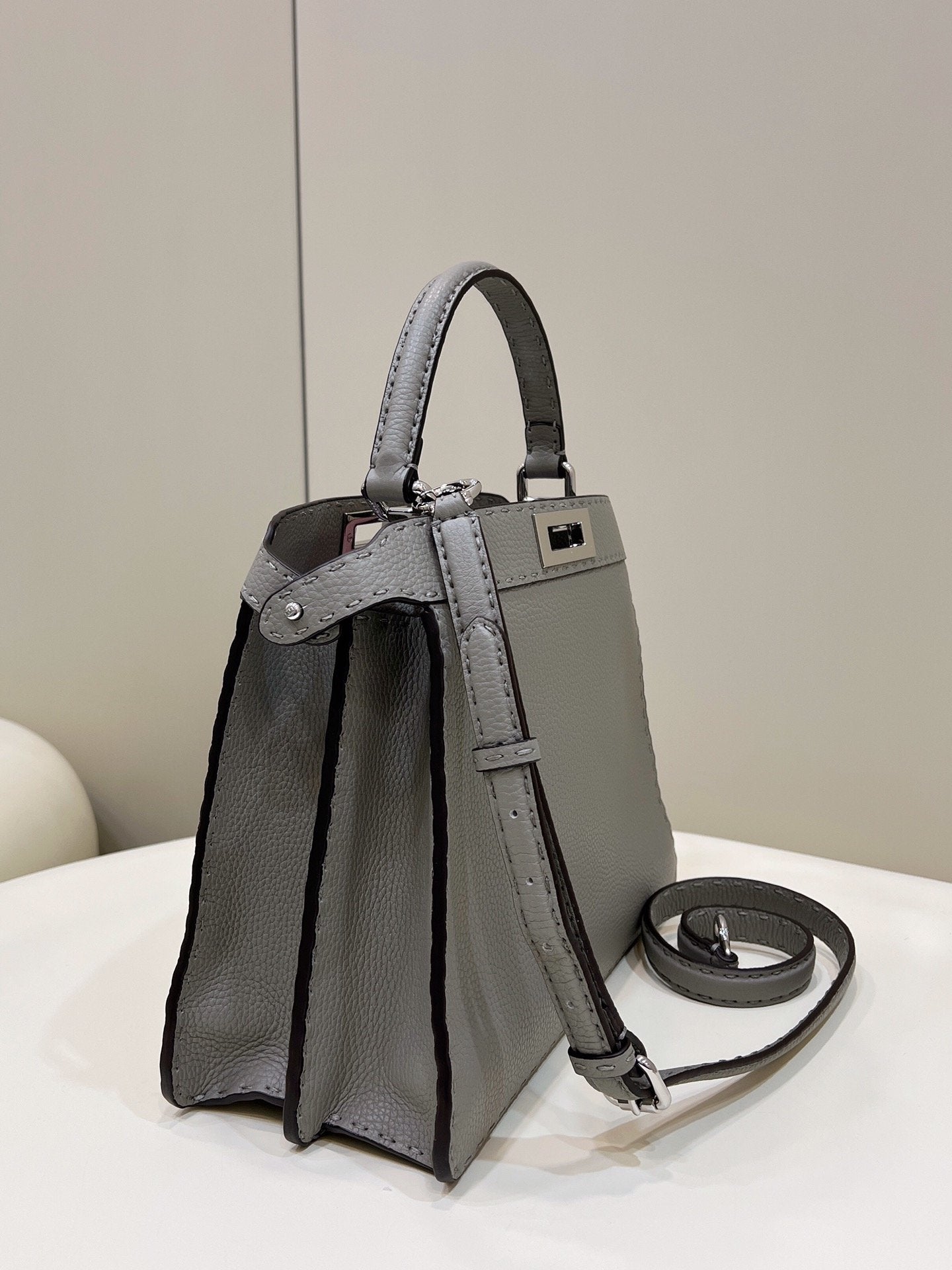 Fendi Peekaboo ISeeU Medium Gray