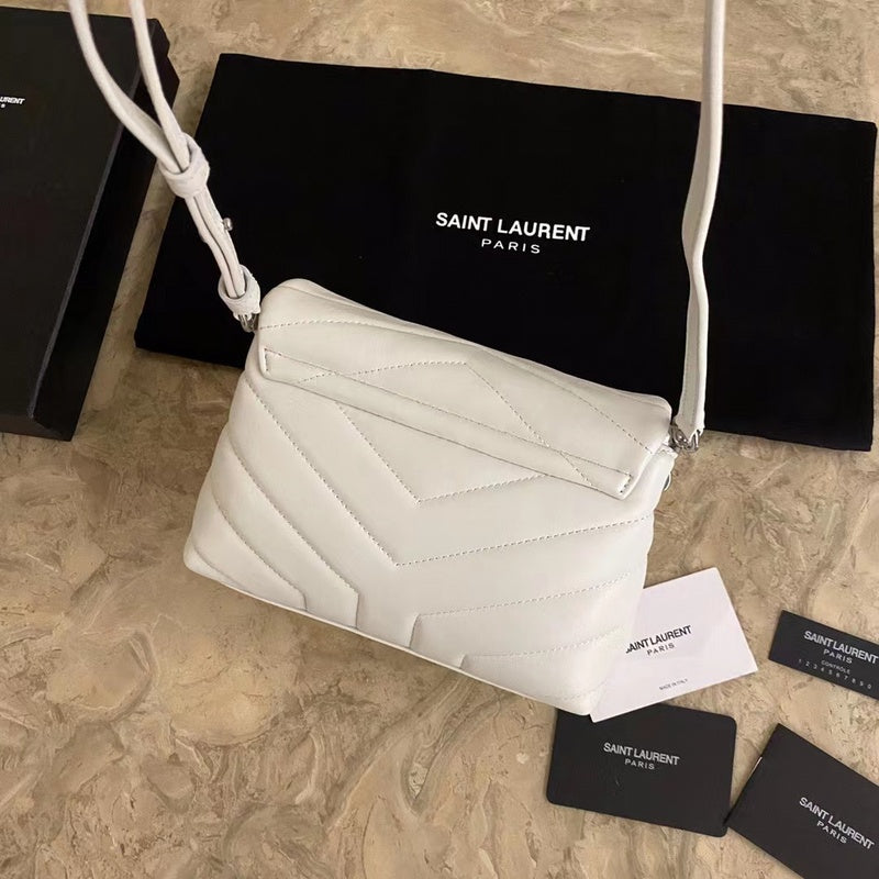 Yves Saint Laurent - Bags   643