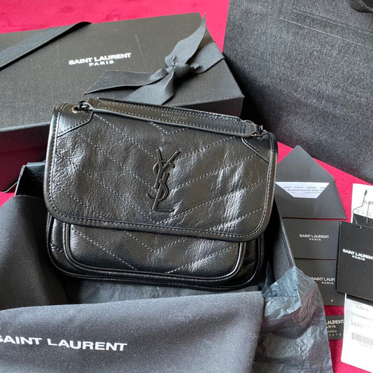 Yves Saint Laurent - Bags   379