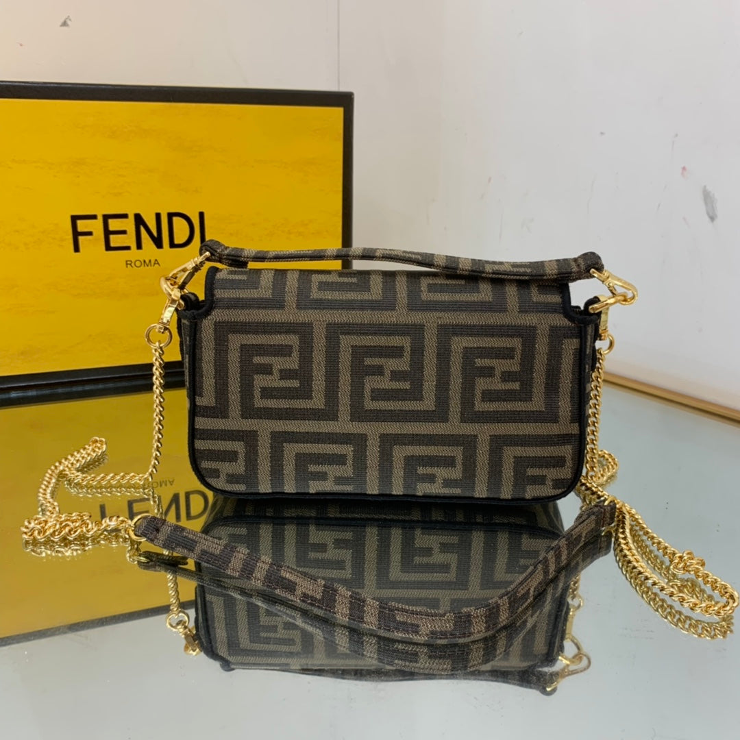 Fendi Baguette Brown fabric Brown Small Bag For Woman 18.5cm/7in