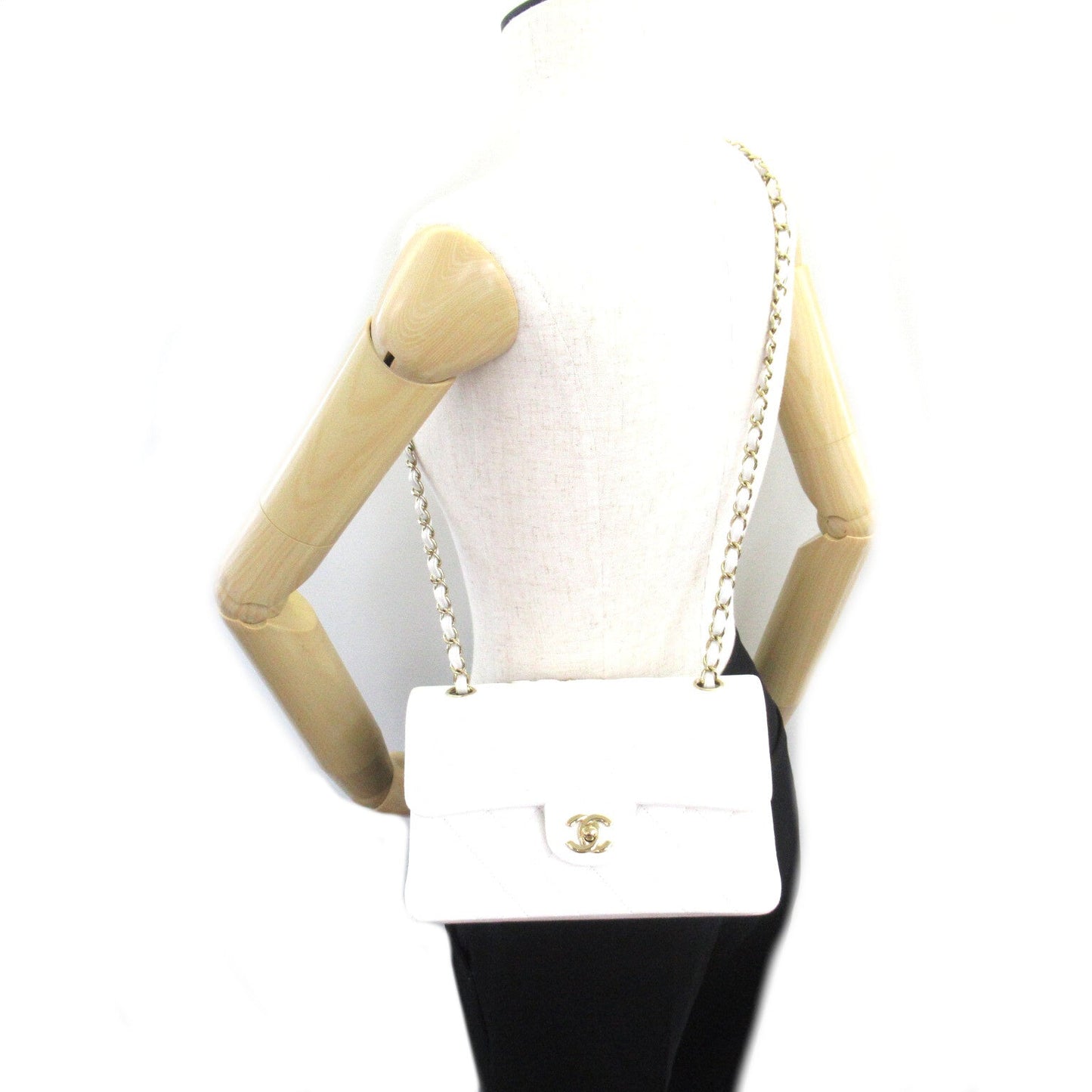 Chanel Matrasse Double Flap Chain Shoulder Shoulder Bag Caviar S  White A01113